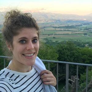 Meet your Posher, Alicia